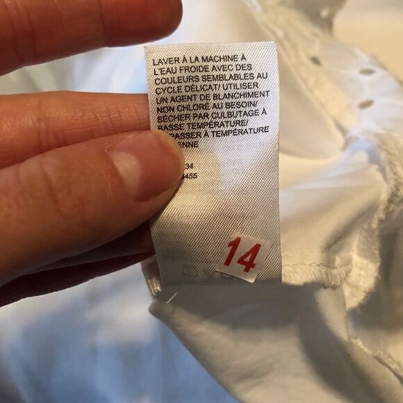 NWT! Lord & Taylor v neck blouse - Picture 5 of 12